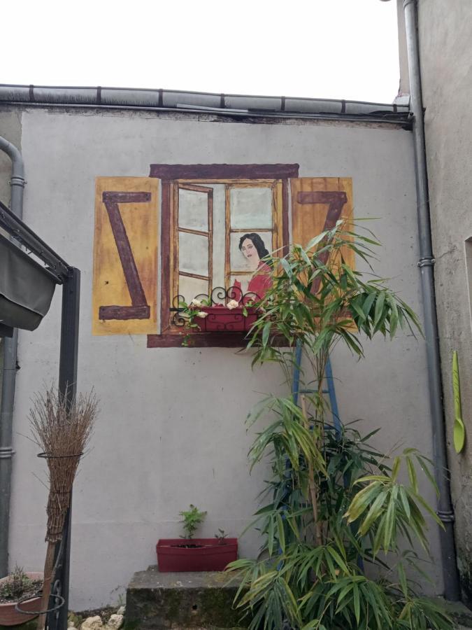 Appartement Le Labyrinthe Du Peintre Bransat Buitenkant foto